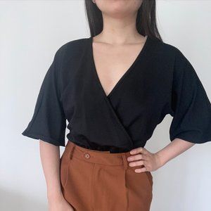 [NEW] Black V-Neck Open-Back Bodysuit